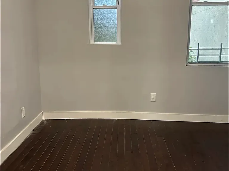 50 Jordan Ave — Photo 3