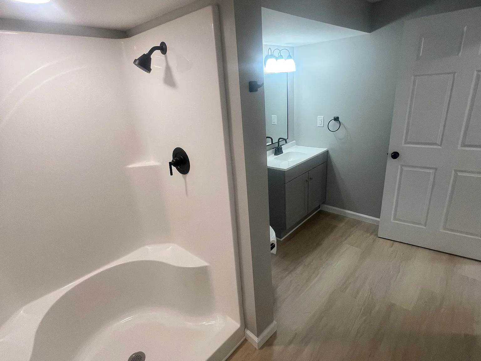 520 Eagle St — Photo 3