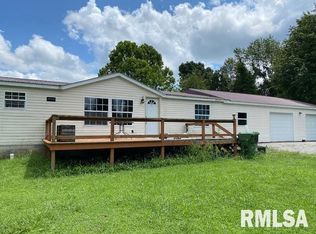 11272 Shadow Rd, Marion, IL 62959