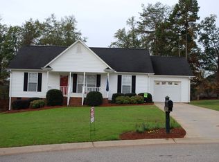 566 Plantation Creek Dr, Boiling Springs, SC 29316