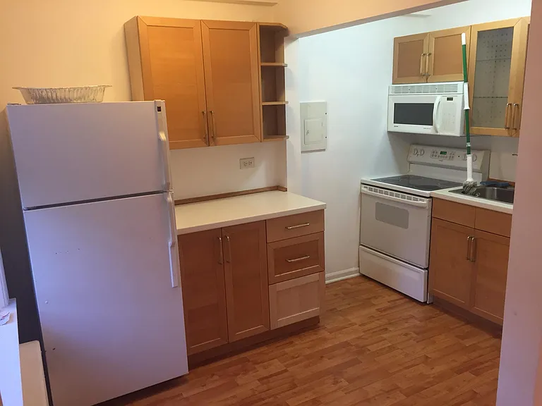 7220 N Claremont Ave #AJ — Photo 4