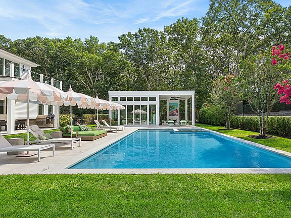 3rd image of 1552 Deerfield Rd