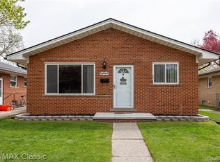 19644 Rensellor St, Livonia, MI 48152