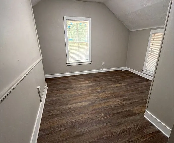2725 Solway Ave — Photo 12