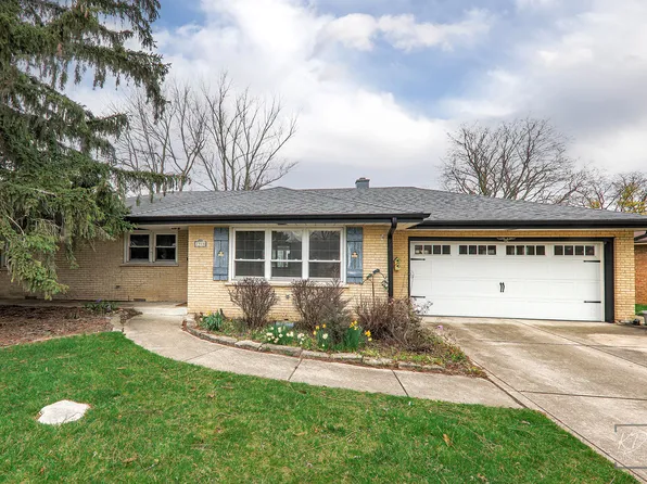 7910 W 113th St, Palos Hills, IL 60465