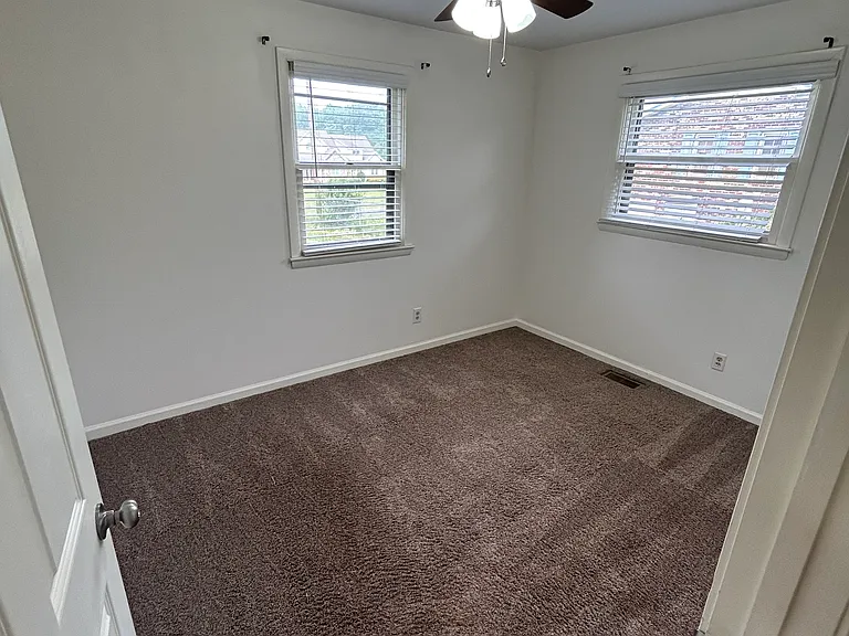 3848 Davis Rd — Photo 6