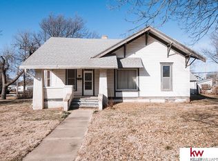 807 N Kansas St, Superior, NE 68978