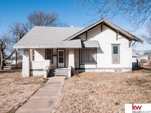807 N Kansas St, Superior, NE 68978