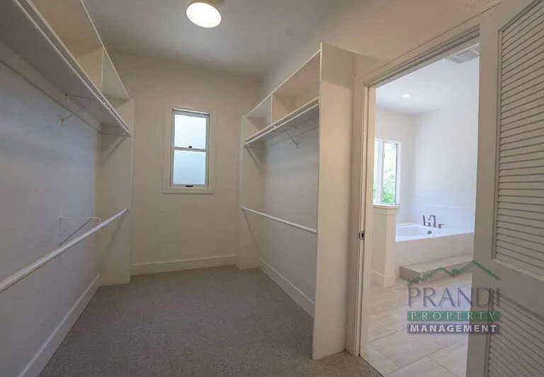 121 Laurel Grove Ave — Photo 24