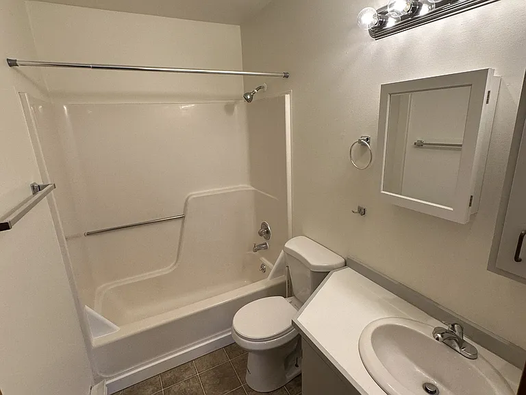 110 Pine Tree Rd #B — Photo 10