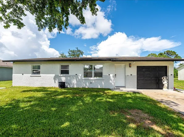 673 NE Horizon Lane, Port St Lucie, FL 34983
