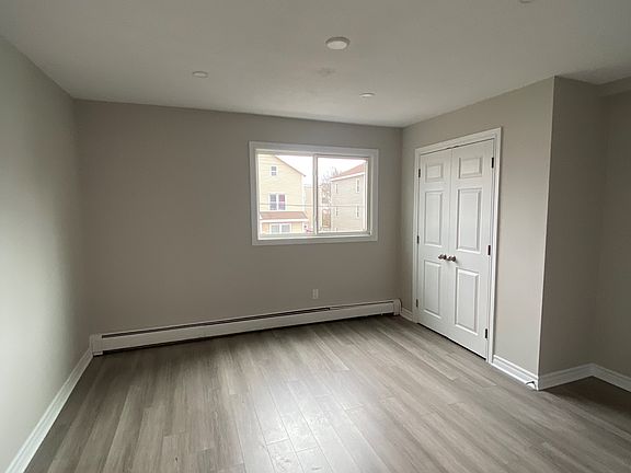 5th image of 7 Rufus Ave #13