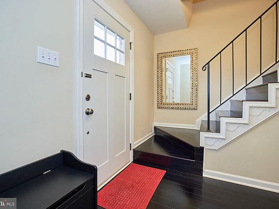 5th image of 9966 Longford Ct