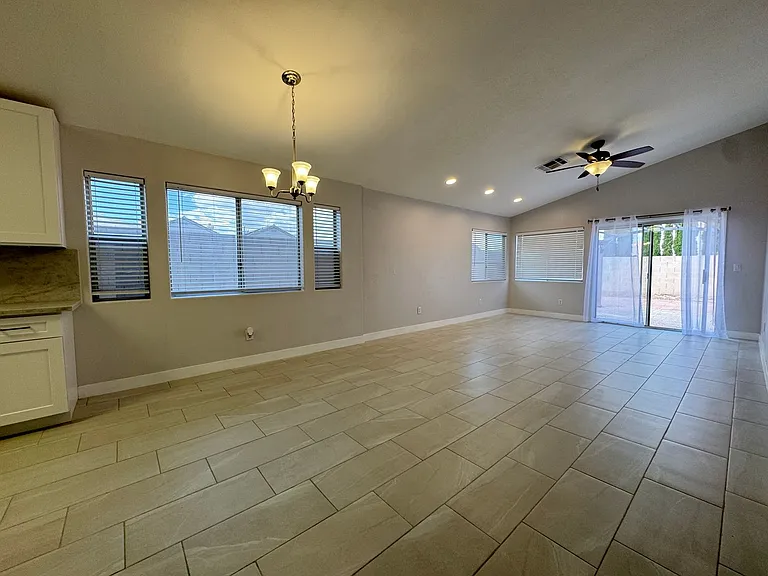 9180 Sparklewood Ct — Photo 9