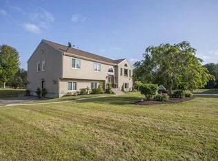 1 Emmaus Rd, Rehoboth, MA 02769