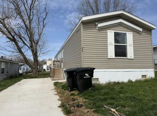 2525 County Line Rd #98, Des Moines, IA 50321