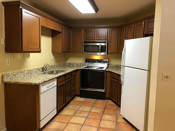 3rd image of 8625 E Belleview Pl Unit 1036