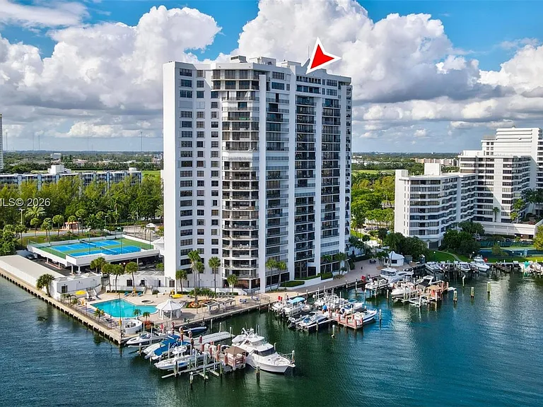 300 Three Islands Blvd #Penthouse 3A — Photo 45