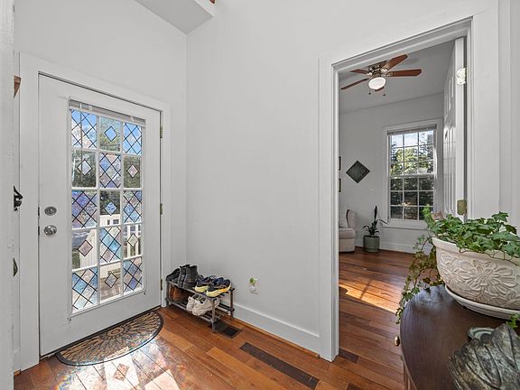 3rd image of 309 Seawell Ave