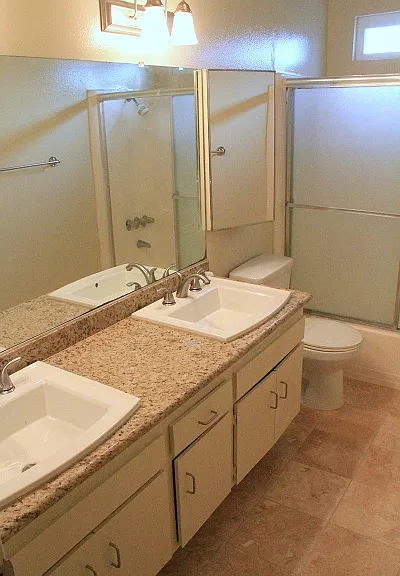 2110 Farrell Ave #8J — Photo 2