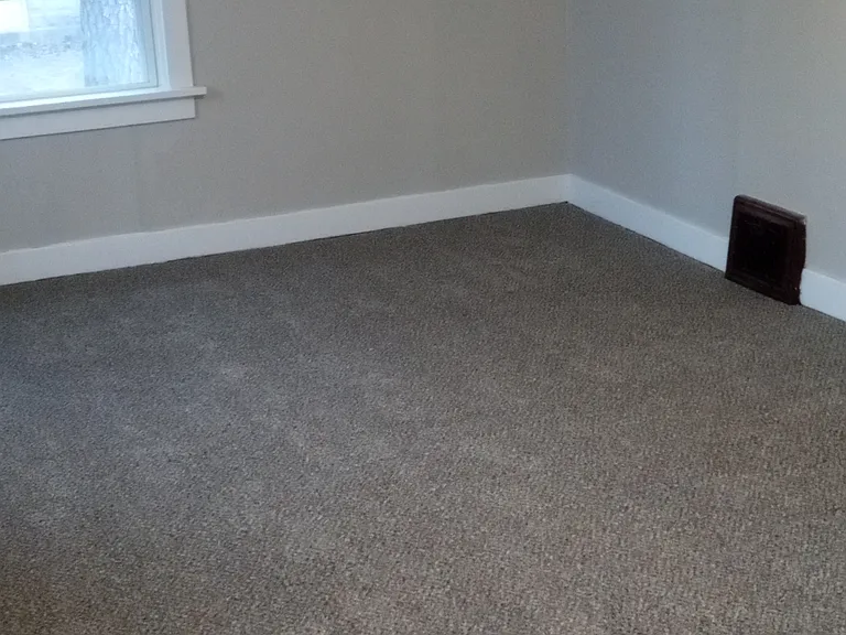 1521 Elmwood Ave — Photo 14