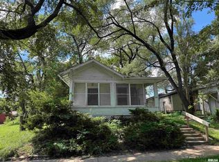 2015 N Central Ave, Peoria, IL 61603