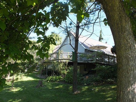 3rd image of 6703 Wilhelmina Dr
