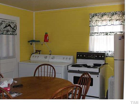 2nd image of 720 Peyton Ave