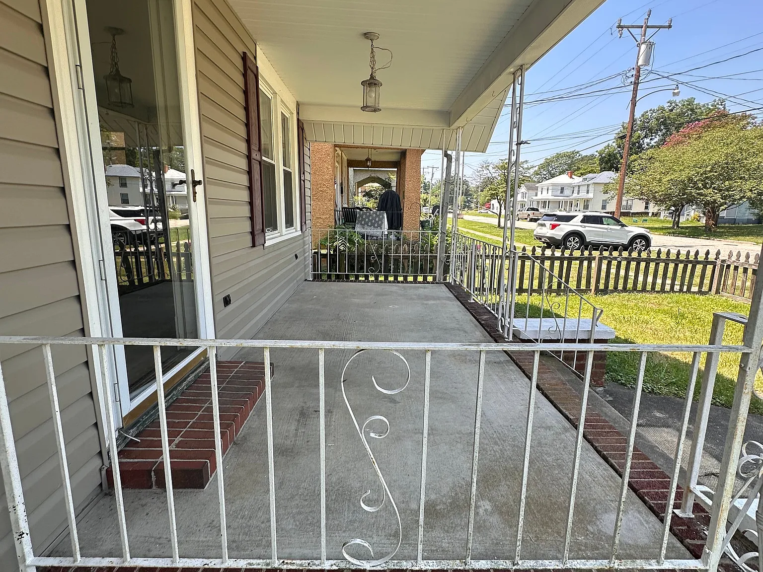 2 bed, 1.0 bath, 900 sqft, $1,800 — Photo 3