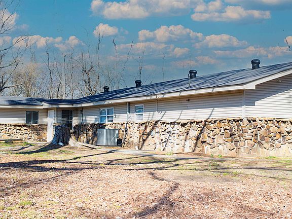 2nd image of 2923 Graham Rd