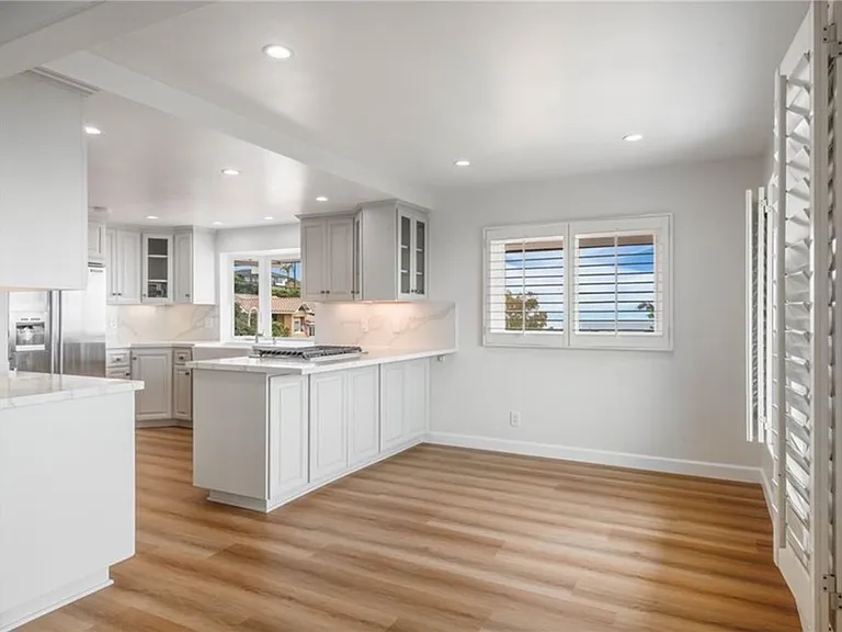 7183 Avenida Altisima — Photo 12