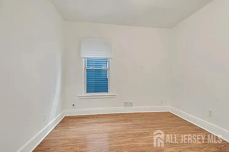 110 N 17th St — Photo 5
