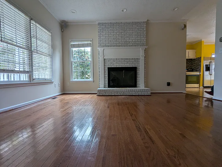109 Highland Dr — Photo 14