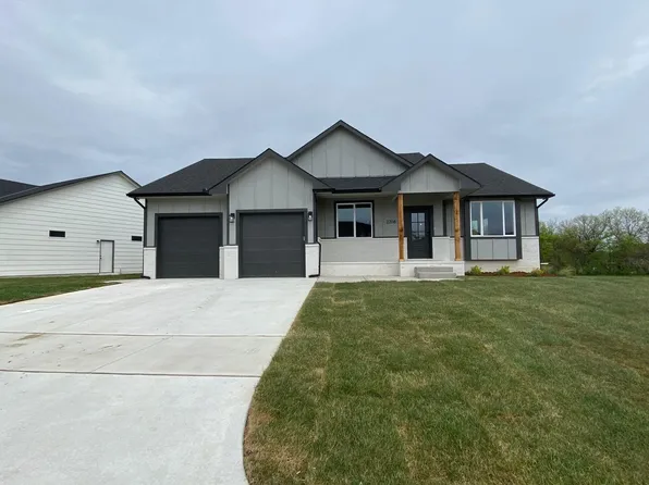 2208 S Chateau St, Wichita, KS 67207
