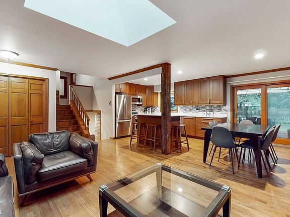 5th image of 25535 W Lakeview Ave