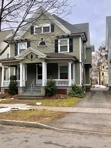 131 Rosedale St #UPPER MONROE Photo 1