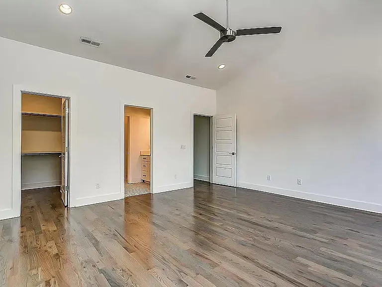 2423B Batavia St — Photo 13