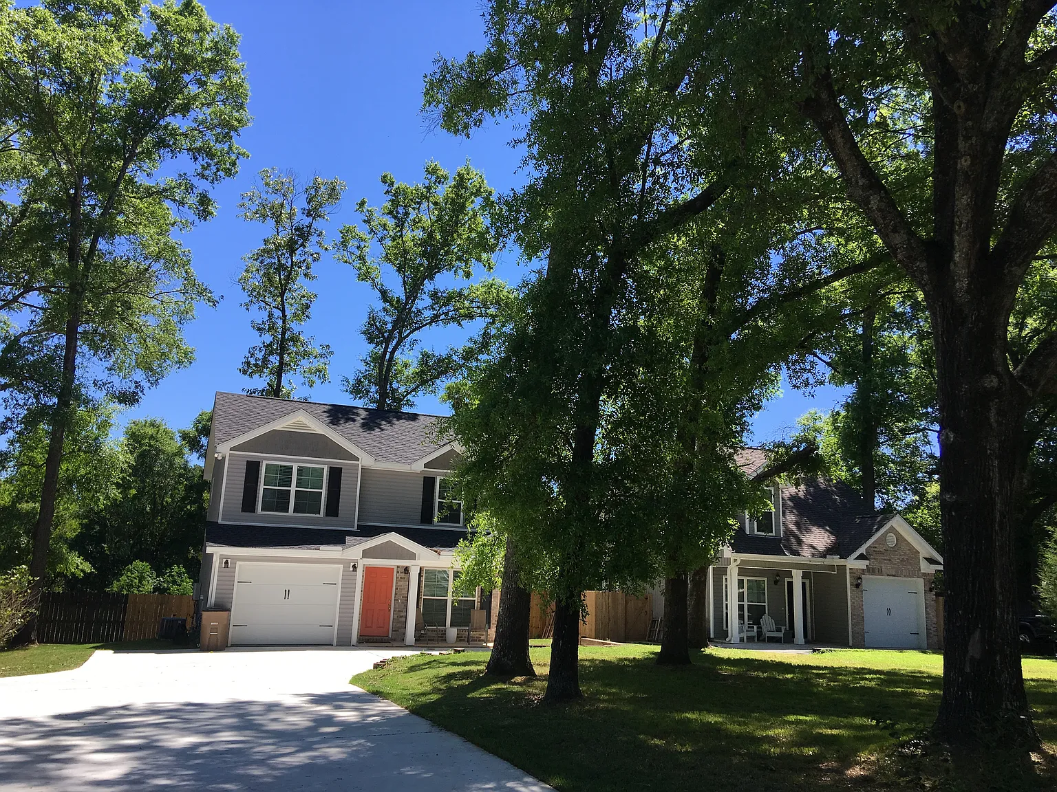 2 bed, 2.5 bath, 1400 sqft, $1,800 — Photo 4