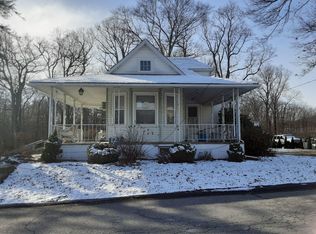 127 Sanders Rd, Pen Argyl, PA 18072