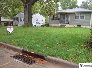4025 Vernon Ave, Omaha, NE 68111