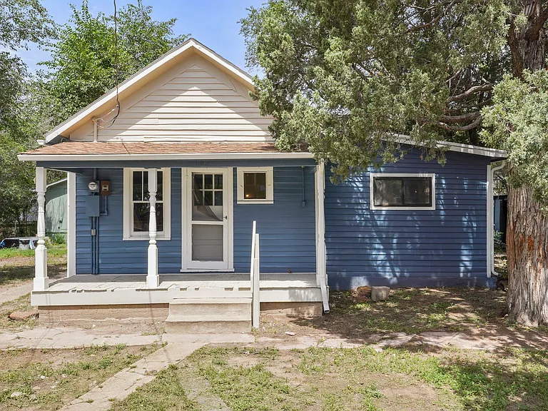 1105 E Boulder St — Photo 3