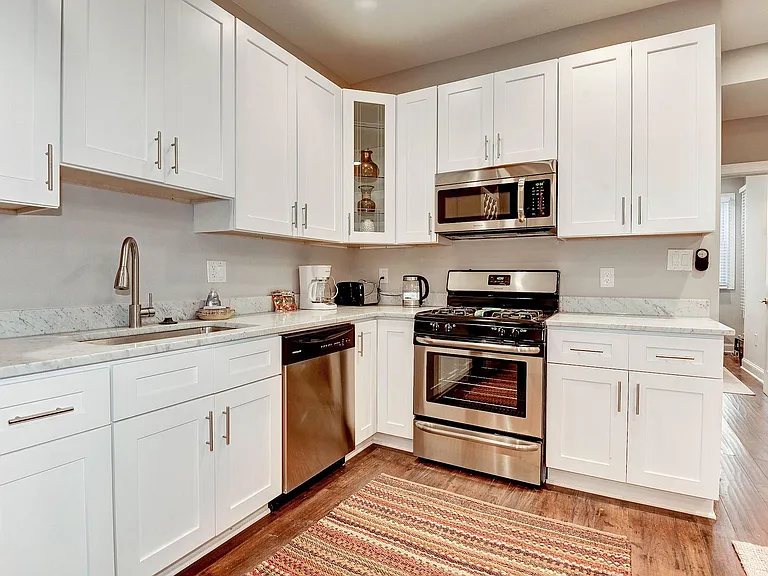 55 Bates St NW #B — Photo 8