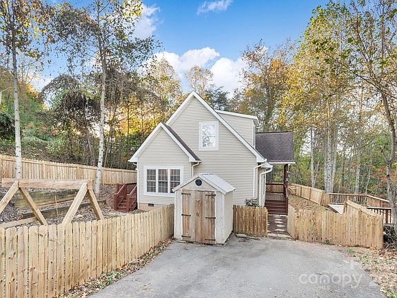 4th image of 124 Sleepy Forest Dr