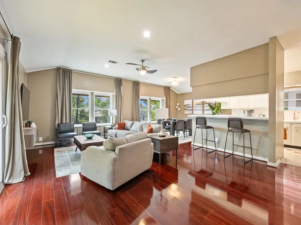 (undisclosed Address), Houston, TX 77006