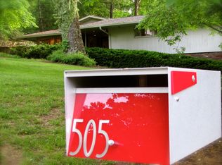 505 W Hills Rd, Knoxville, TN 37909