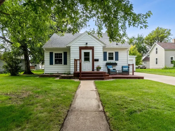 1118 Hawthorne St, Alexandria, MN 56308