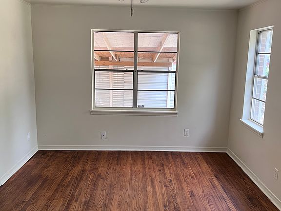 Ceiling fan in living area