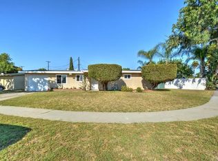 1344 Vuelta Grande Ave, Long Beach, CA 90815