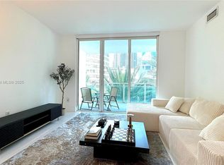 950 Brickell Bay Dr APT 400, Miami, FL 33131