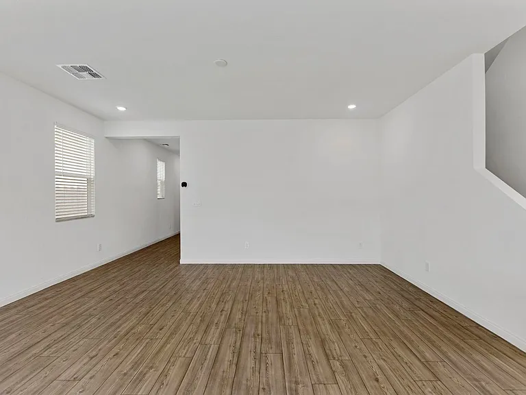 10183 Glowing Amber St — Photo 10